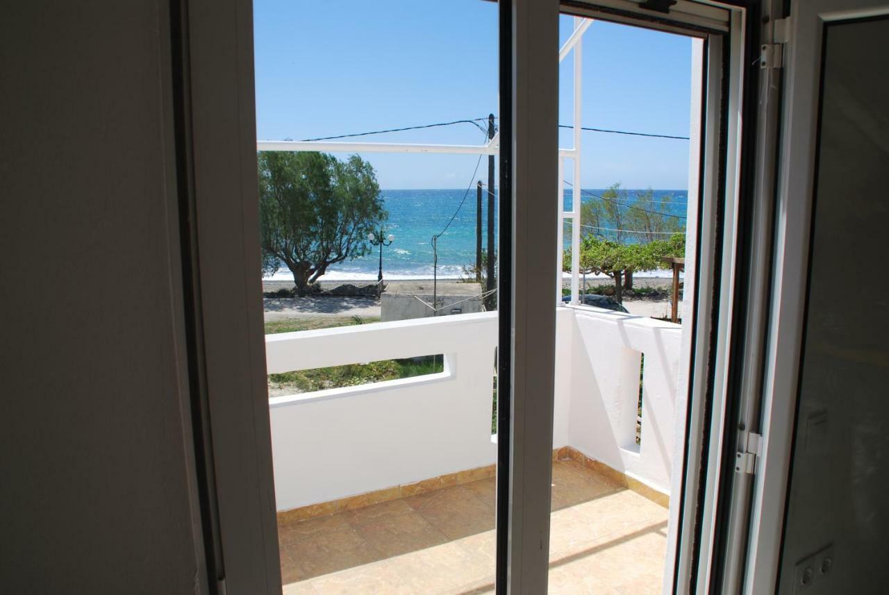 Soula Appartments Makrýgialos Exterior foto